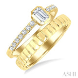 1/2 Ctw Split Twin Row Bezel Set Emerald and Round Cut Diamond Fashion Ring in 14K Yellow Gold