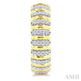 1/4 Ctw Ribbed Round Cut Diamond Pirouette Half Hoop Earring in 14K Yellow Gold