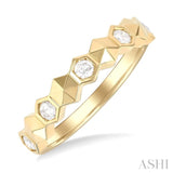 1/4 Ctw Hexagon Shape Link Round Cut Diamond Fashion Ring in 14K Yellow Gold