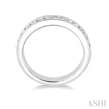 1/4 Ctw Round Cut Diamond Wedding Band in 14K White Gold