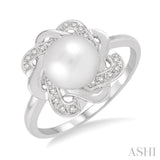 6.5 MM Cultured Pearl and 1/10 ctw Round Cut Diamond Ring in Sterling Silver