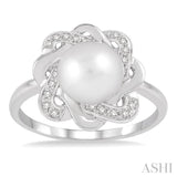 6.5 MM Cultured Pearl and 1/10 ctw Round Cut Diamond Ring in Sterling Silver