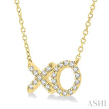 1/6 Ctw 'XO' Hugs and Kisses Round Cut Diamond Petite Fashion Pendant With Chain in 10K Yellow Gold