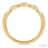 1/10 ctw Round Cut Diamond Stackable Oval Shape Link Fashion Band in 14K Yellow Gold