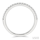 1/4 Ctw Round Cut Diamond Wedding Band in 14K White Gold