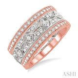 1/2 Ctw Round Cut Diamond Triple Band Set in 14K White and Rose Gold
