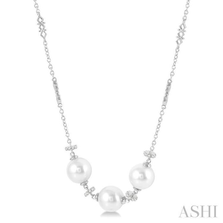 Pearl & Diamond Fashion Necklace