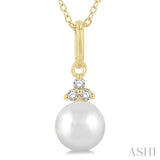 Pearl & Petite Diamond Fashion Pendant